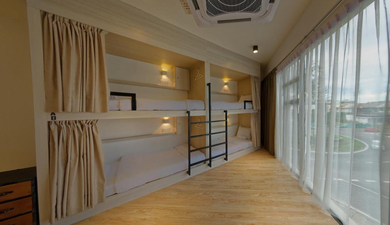 Bulatan Hostel Tanjong Aru Buitenkant foto