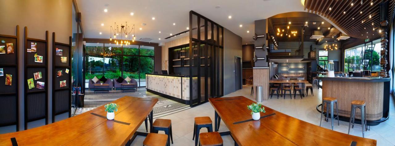 Bulatan Hostel Tanjong Aru Buitenkant foto