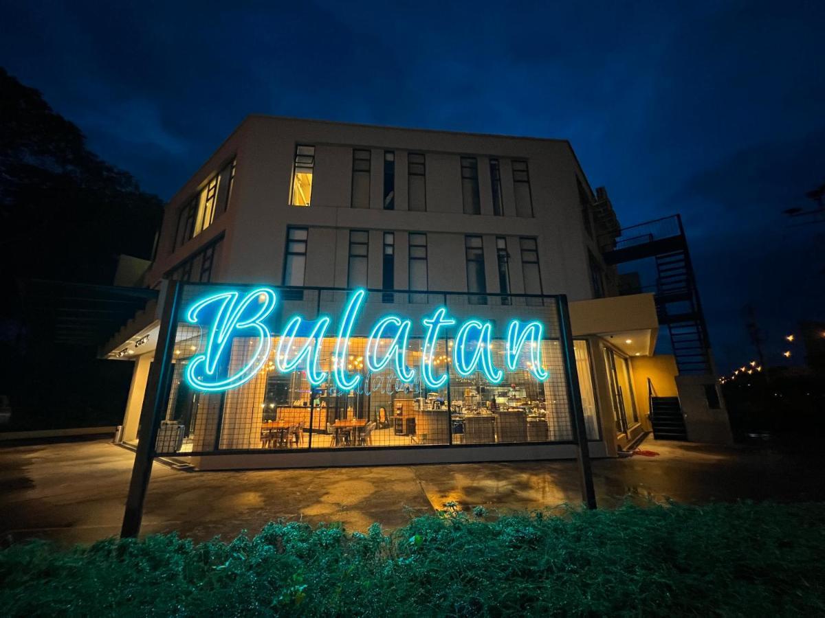 Bulatan Hostel Tanjong Aru Buitenkant foto